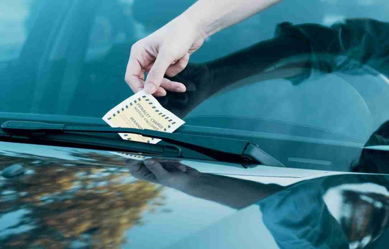 Cuál es la multa por conducir sin licencia en Ecuador