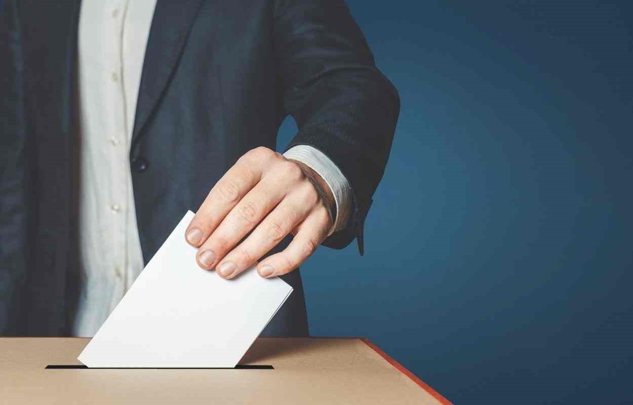 Dónde puedo sacar la papeleta de votación por perdida